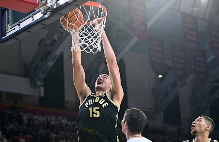 zach edey dunk vs penn state
